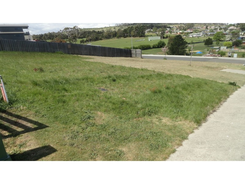 2 Regnans Close, St Leonards TAS 7250