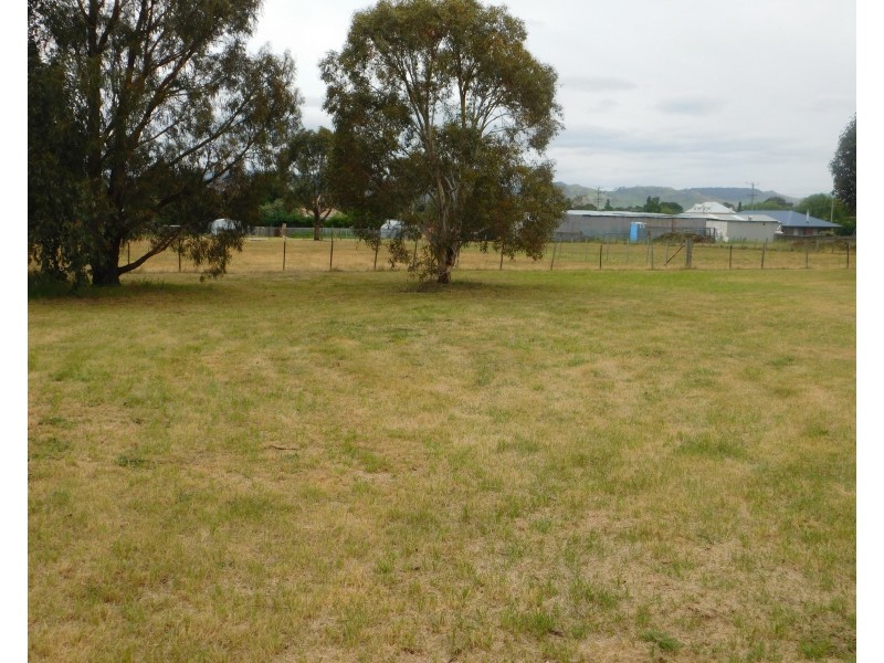 1 Mary St, Bothwell TAS 7030