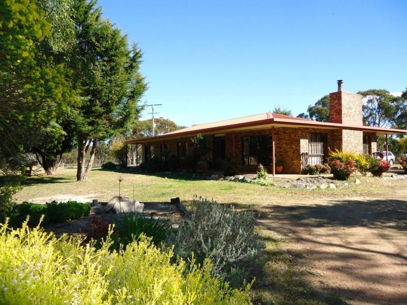 566 Border Road, Dalcouth, Stanthorpe QLD 4380