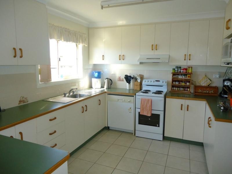 16 Alice Street, Stanthorpe QLD 4380