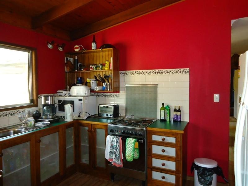 106 St Judes Road, Ballandean, Stanthorpe QLD 4380