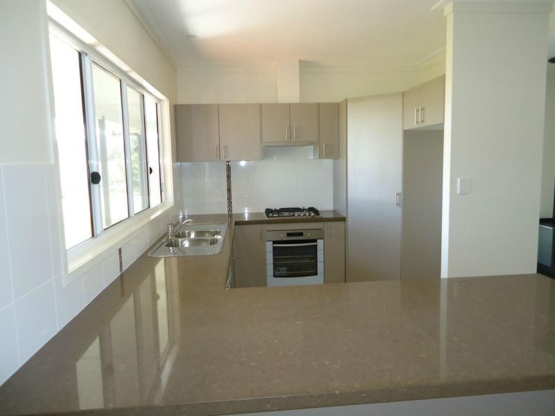 26 Callandoon Street, Wallangarra, Stanthorpe QLD 4380