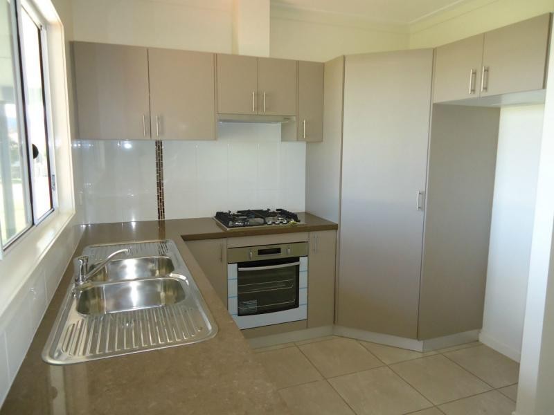 26 Callandoon Street, Wallangarra, Stanthorpe QLD 4380