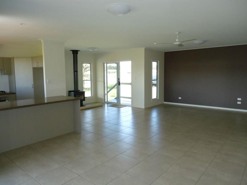 26 Callandoon Street, Wallangarra, Stanthorpe QLD 4380