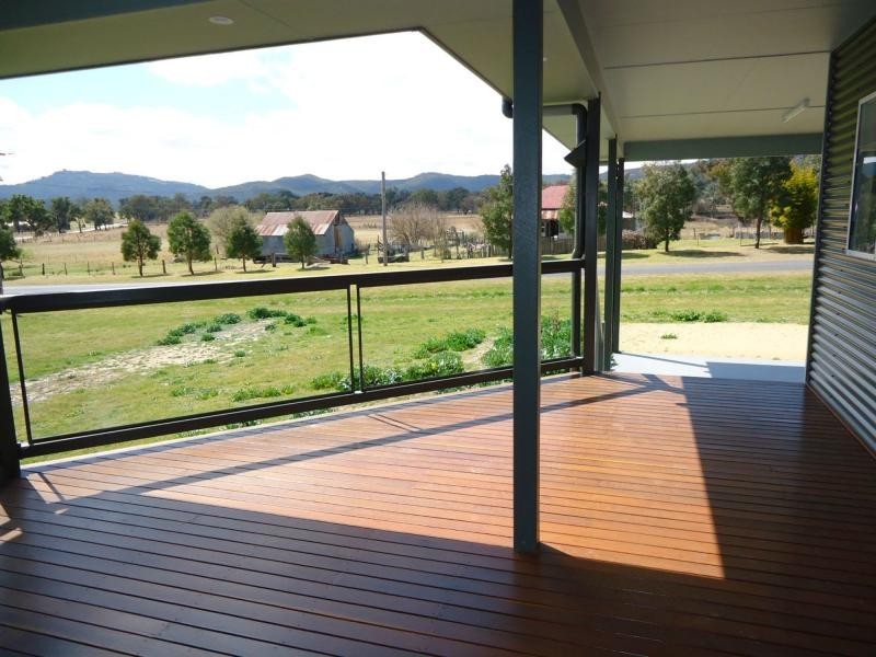 26 Callandoon Street, Wallangarra, Stanthorpe QLD 4380