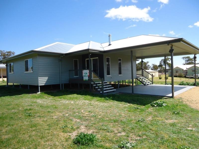 26 Callandoon Street, Wallangarra, Stanthorpe QLD 4380