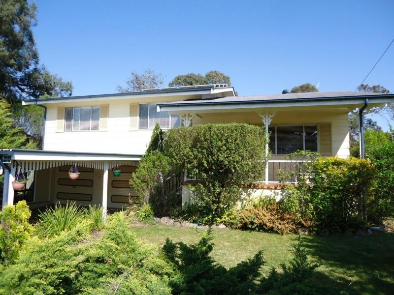 54 Wallangarra Road, Stanthorpe QLD 4380