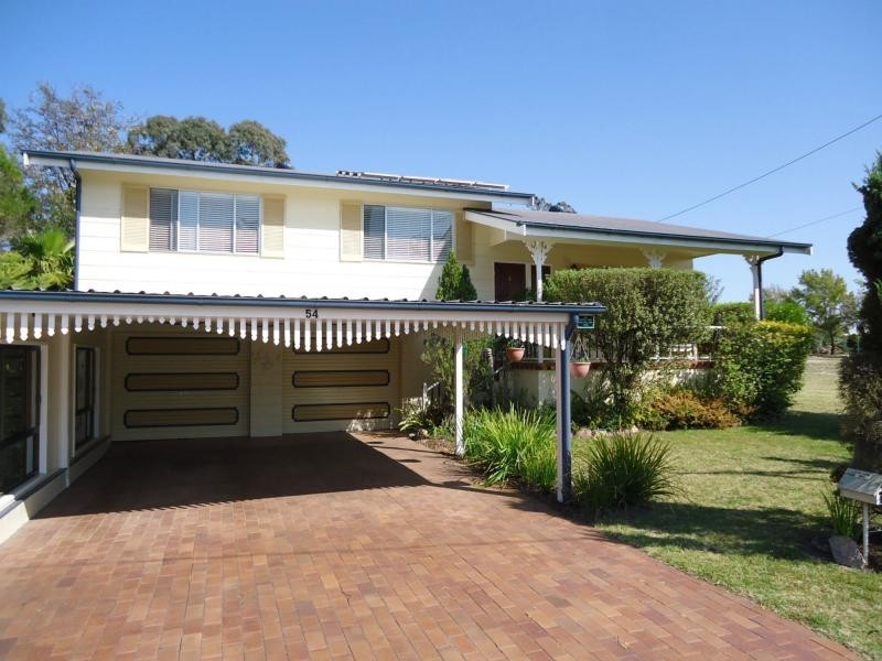 54 Wallangarra Road, Stanthorpe QLD 4380