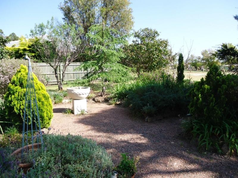 54 Wallangarra Road, Stanthorpe QLD 4380