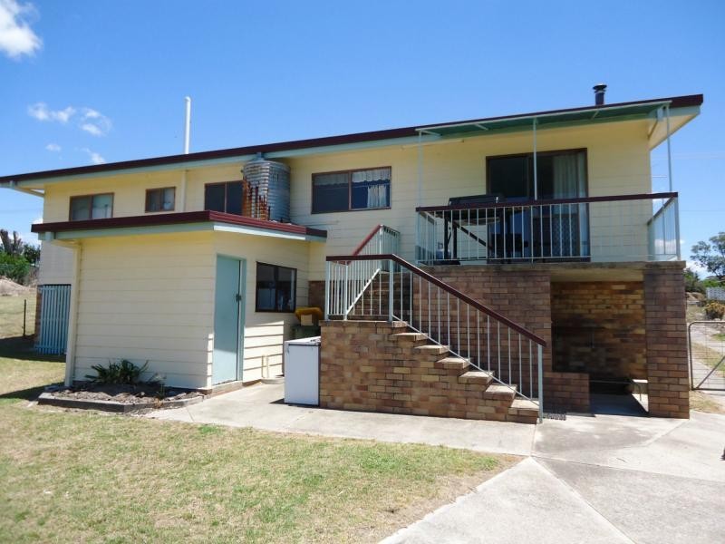 37 Hillcrest Street, Stanthorpe QLD 4380