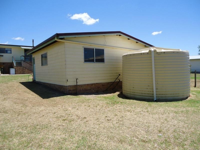 37 Hillcrest Street, Stanthorpe QLD 4380