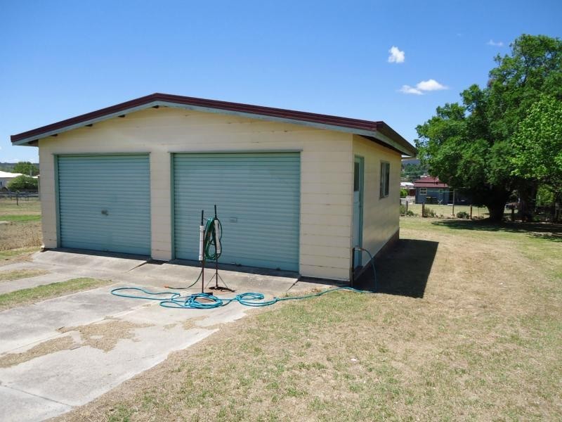 37 Hillcrest Street, Stanthorpe QLD 4380