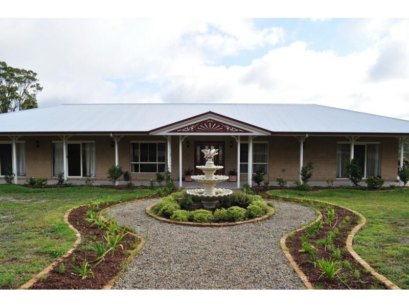 1114 Rabbit Fence Road, Dalveen, Stanthorpe QLD 4380