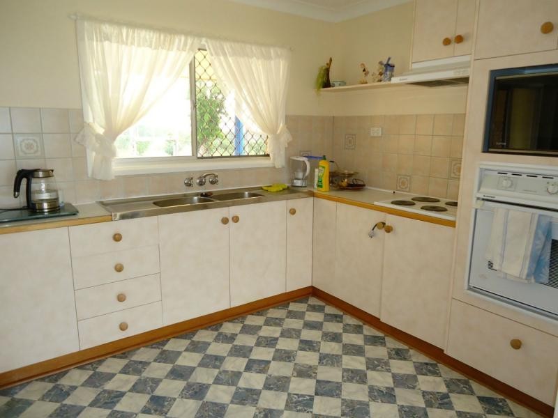 27165 New England Highway, Glen Aplin, Stanthorpe QLD 4380