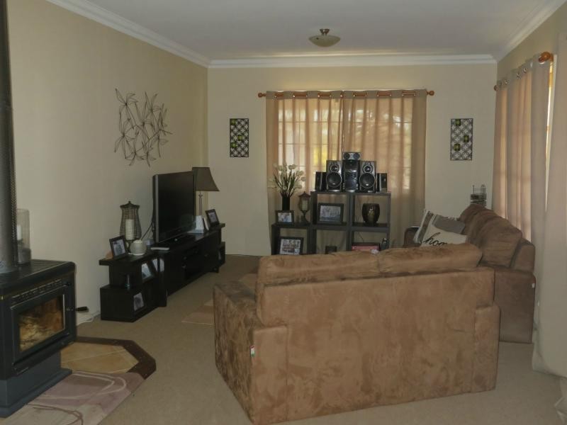 8 Old Warwick Road, Applethorpe, Stanthorpe QLD 4380
