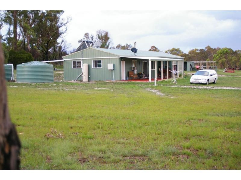29 Ellerington Lane, Stanthorpe QLD 4380