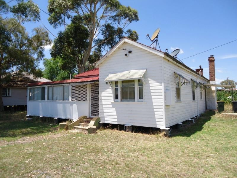 55 Barawell Street, Stanthorpe QLD 4380