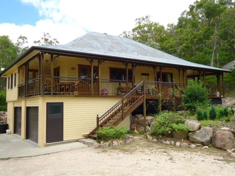 71 Lees Mountain Road, Stanthorpe QLD 4380