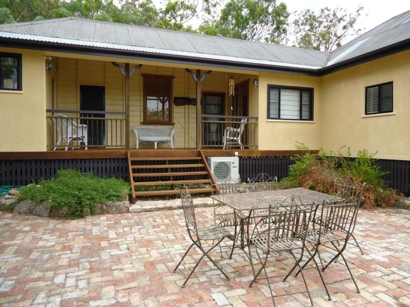 71 Lees Mountain Road, Stanthorpe QLD 4380