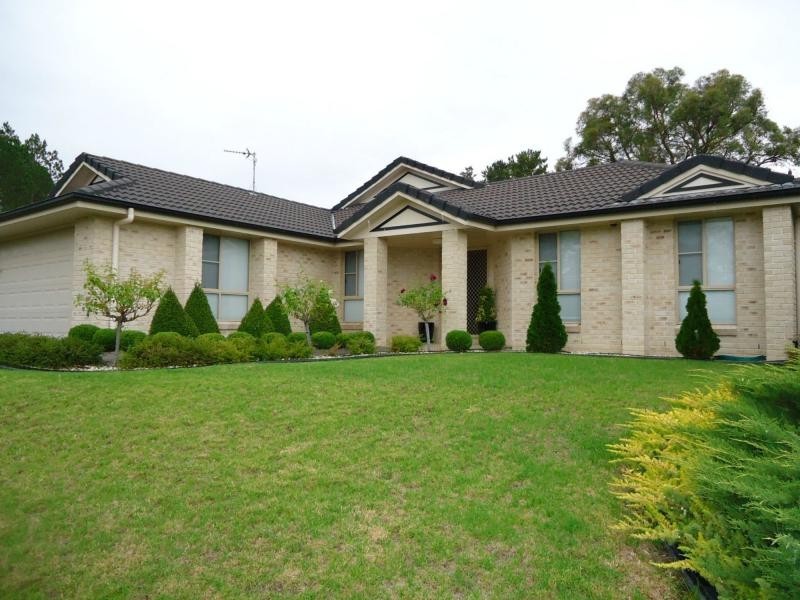 15 Anzac Street, Stanthorpe QLD 4380