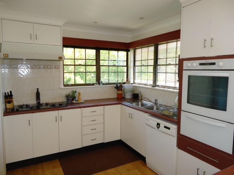 4 Belwood Street, Stanthorpe QLD 4380