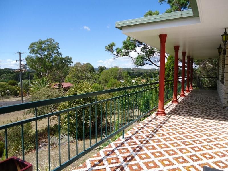 4 Belwood Street, Stanthorpe QLD 4380