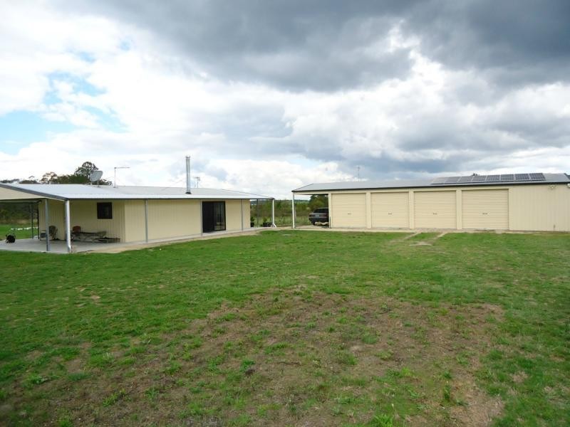 813 Rabbit Fence Road, Pozieres, Stanthorpe QLD 4380