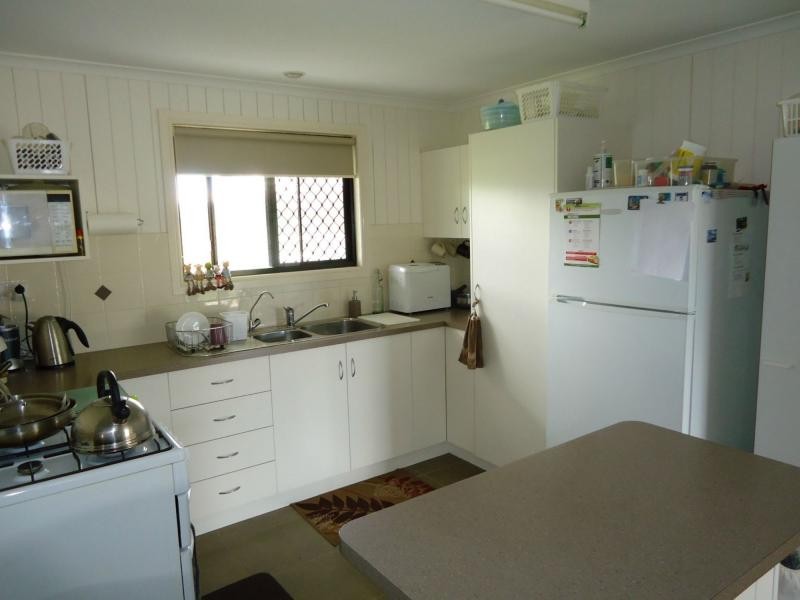 813 Rabbit Fence Road, Pozieres, Stanthorpe QLD 4380