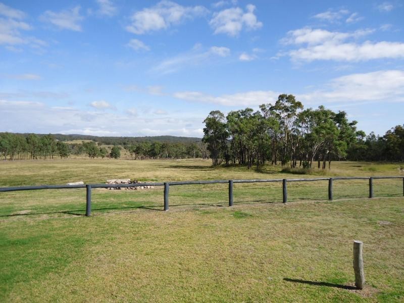 68 Clark Lane, Broadwater, Stanthorpe QLD 4380