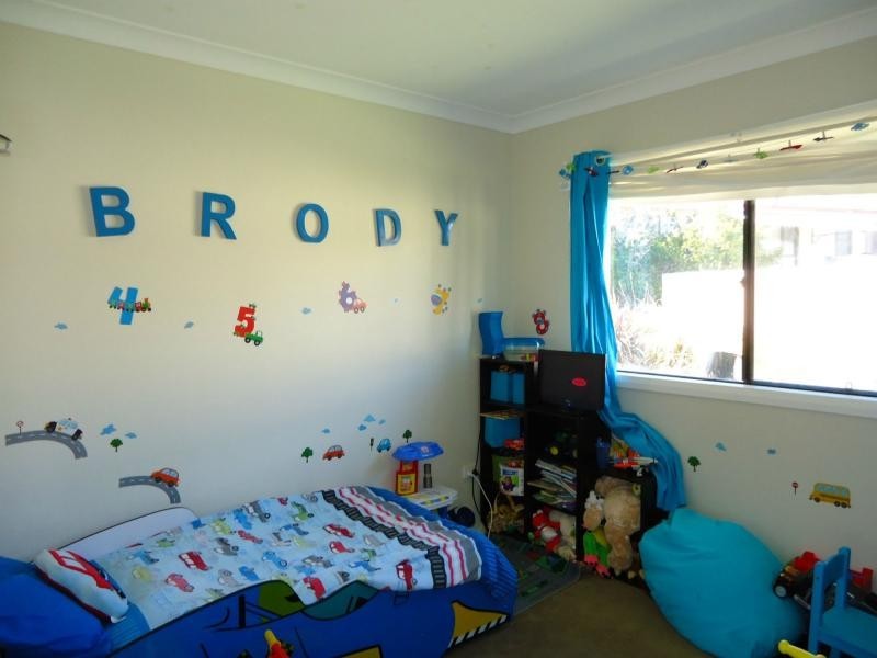 9 Logan Street, Stanthorpe QLD 4380