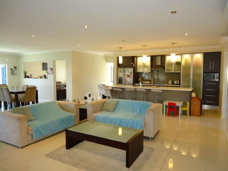 9 Logan Street, Stanthorpe QLD 4380