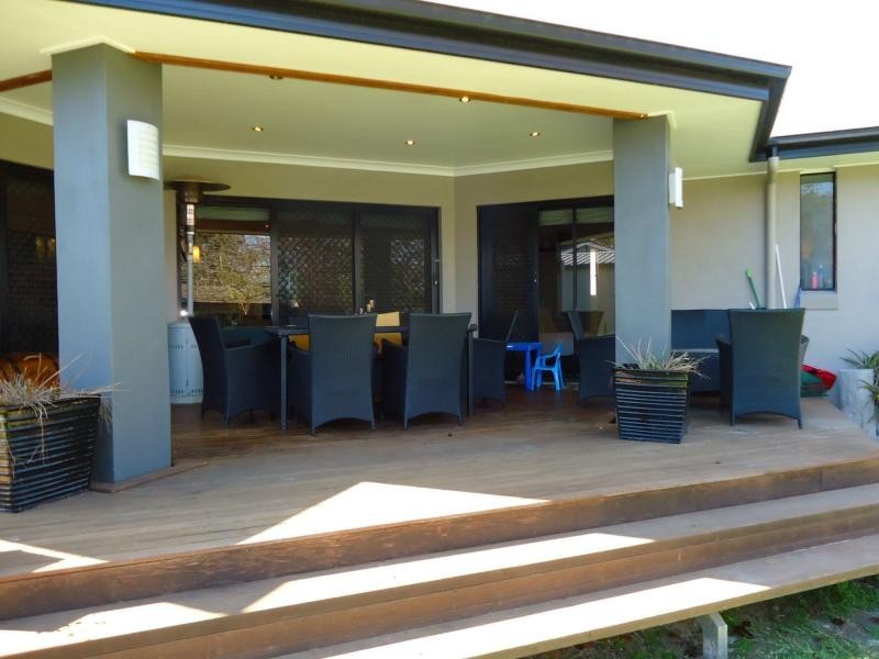 9 Logan Street, Stanthorpe QLD 4380