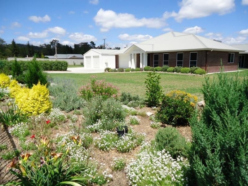 22 Pioneers Parade, Stanthorpe, Stanthorpe QLD 4380