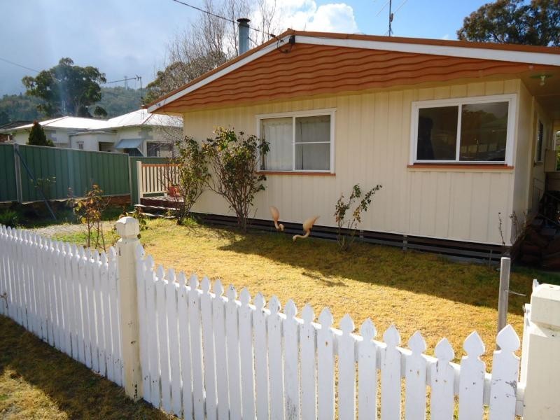 13 Belwood Street, Stanthorpe QLD 4380