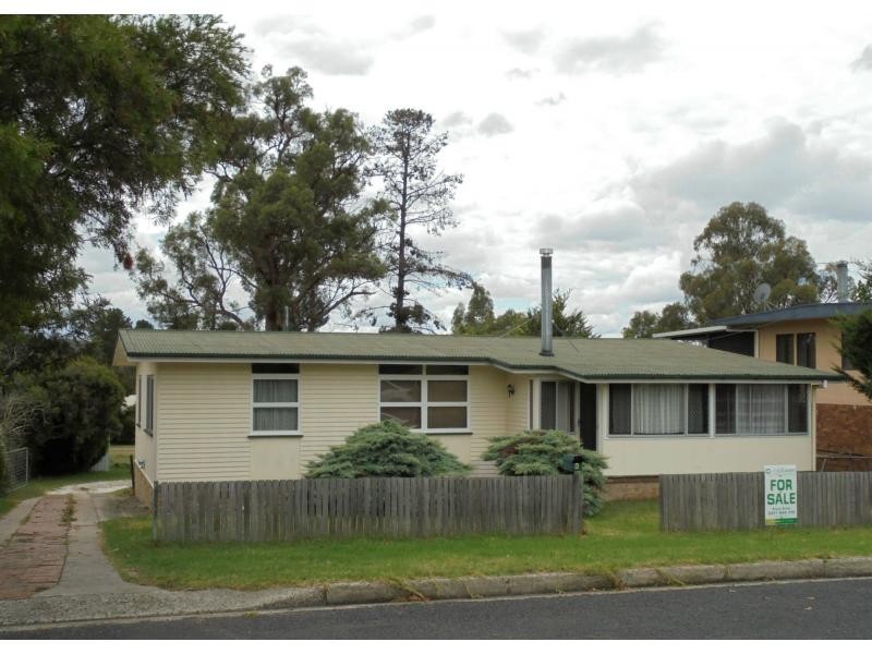 8 Greer Street, Stanthorpe, Stanthorpe QLD 4380