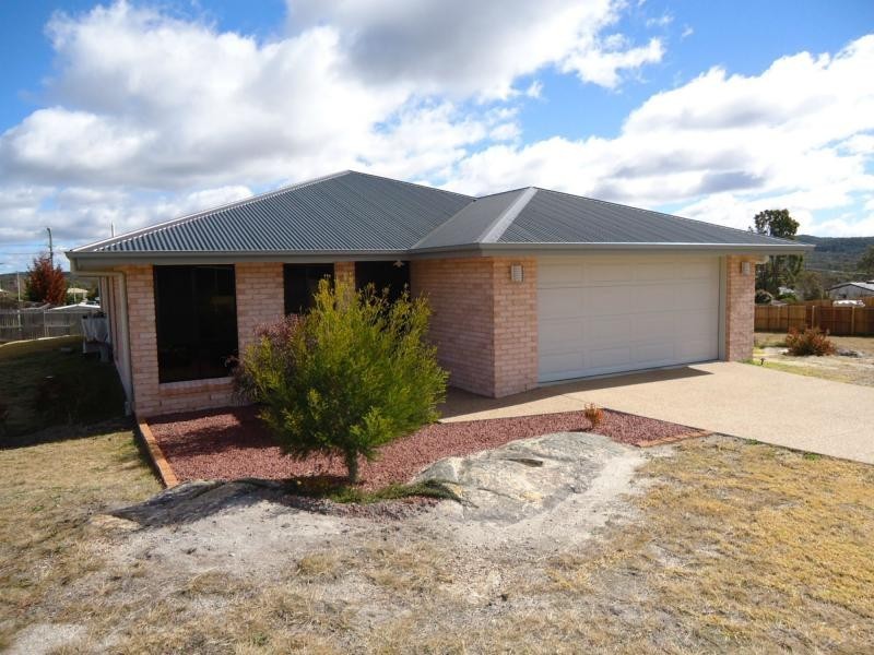 28 Barton Street, Stanthorpe QLD 4380