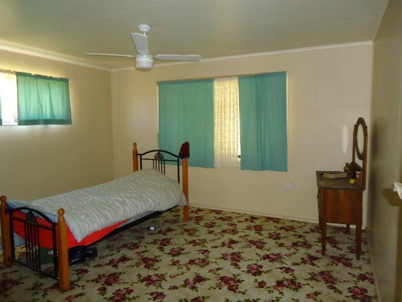 37 Hillcrest Street, Stanthorpe QLD 4380