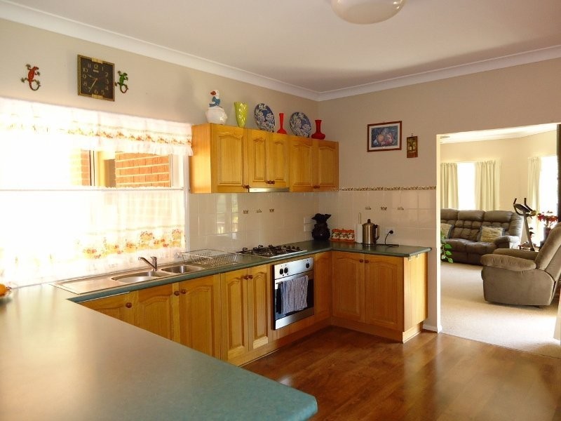26168 New England Highway, Stanthorpe QLD 4380
