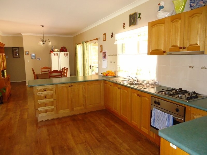 26168 New England Highway, Stanthorpe QLD 4380