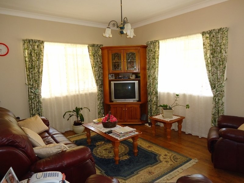 26168 New England Highway, Stanthorpe QLD 4380