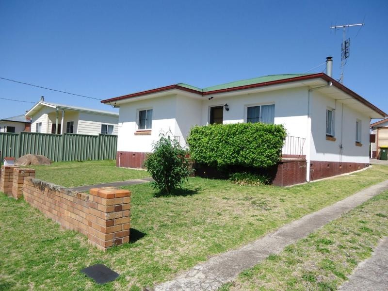 30 Denham Street, Stanthorpe QLD 4380