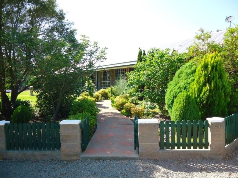 25555 New England Highway, Applethorpe, Stanthorpe QLD 4380