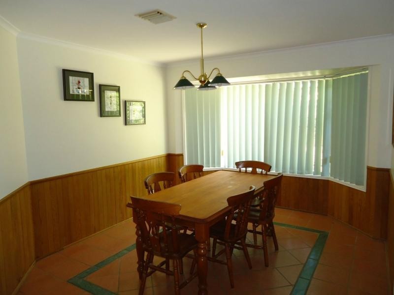 18 Pioneers Parade, Stanthorpe QLD 4380