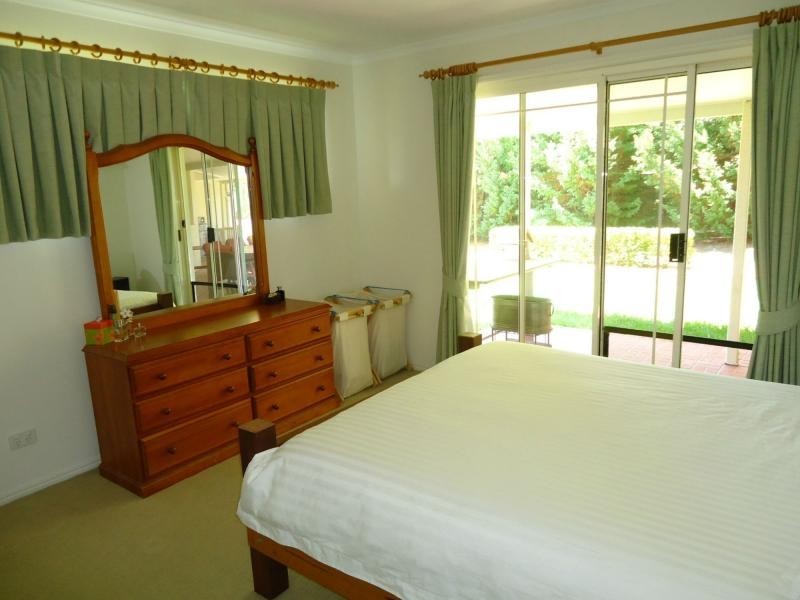 18 Pioneers Parade, Stanthorpe QLD 4380