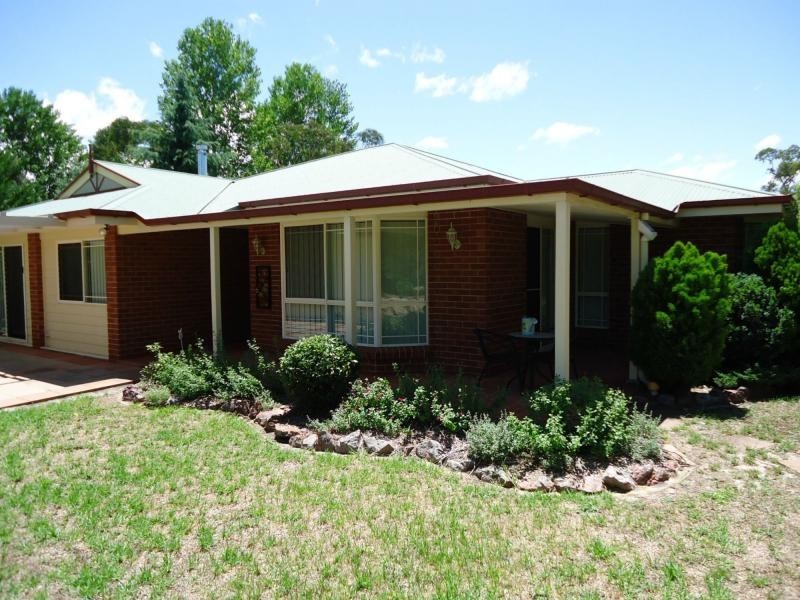 18 Pioneers Parade, Stanthorpe QLD 4380