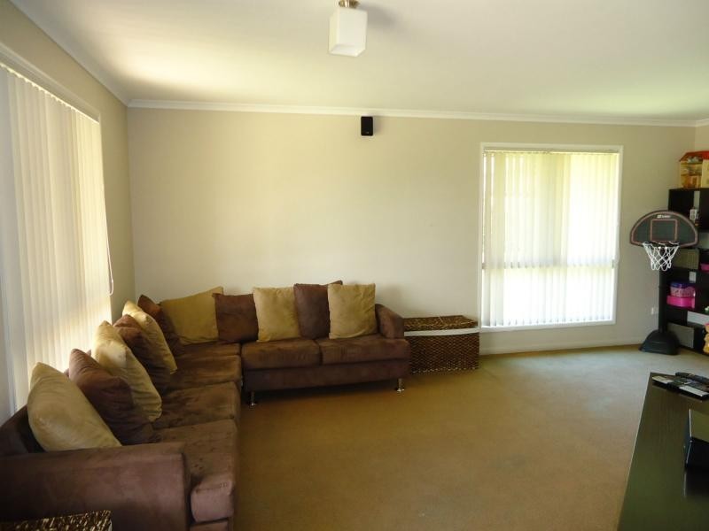 40 Melaleuca Crescent, Stanthorpe QLD 4380