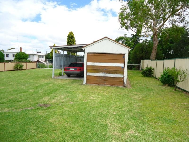 32 Border Street, Wallangarra, Stanthorpe QLD 4380