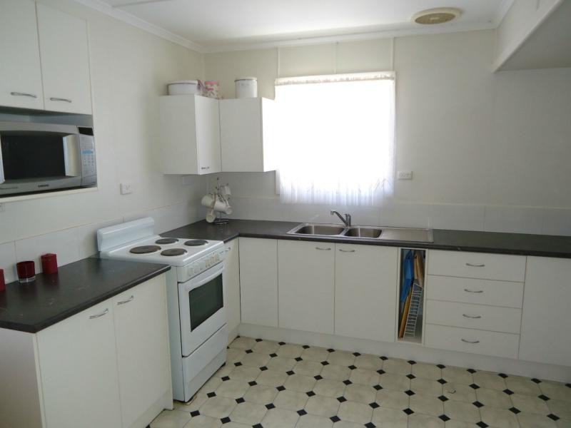 22 Clarke Street, Stanthorpe QLD 4380
