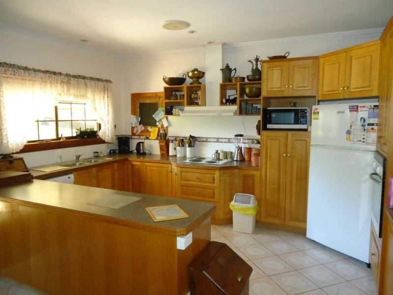 21 Fairway Crescent, Stanthorpe QLD 4380