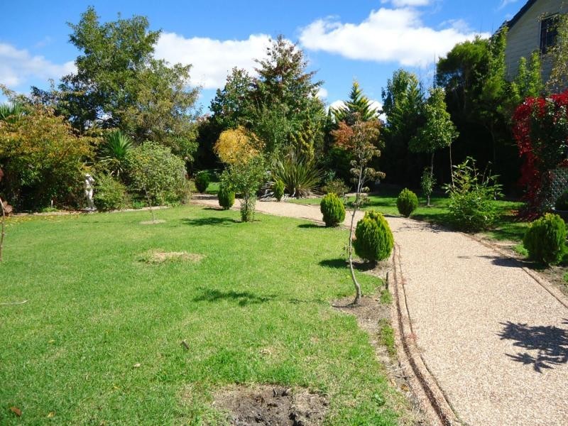 21 Fairway Crescent, Stanthorpe QLD 4380